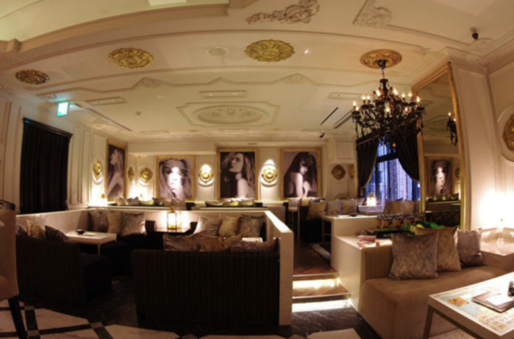 ORIENTAL LOUNGE BIT 神戸の内観 食べログから引用