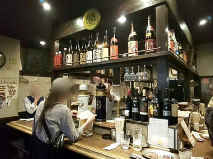 ライオン堂の内観 食べログから引用